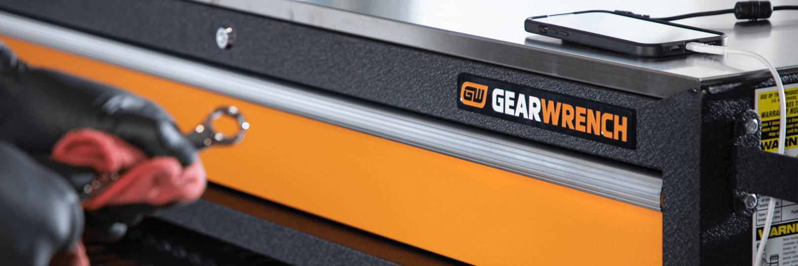GEARWRENCH GSX Cabinet with drawer open