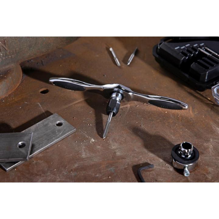 15 Piece Metric Ratcheting Tap & Die Set